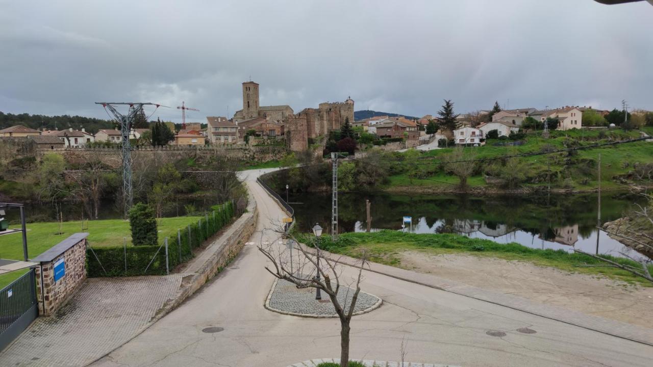 Apartamento Puente viejo de Buitrago casa Enebro Buitrago del Lozoya Exterior foto